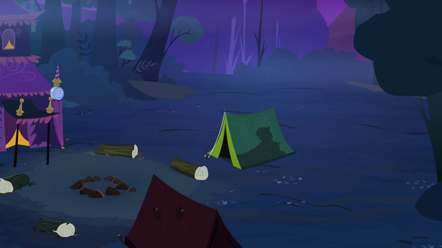 File:Silhouette of Scootaloo in the tent S3E06.png