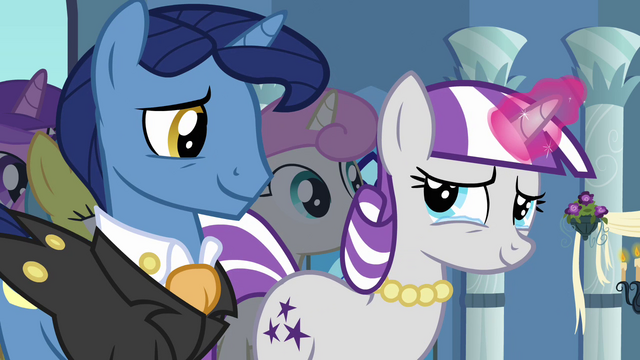 File:Twilight Velvet crying S2E26.png