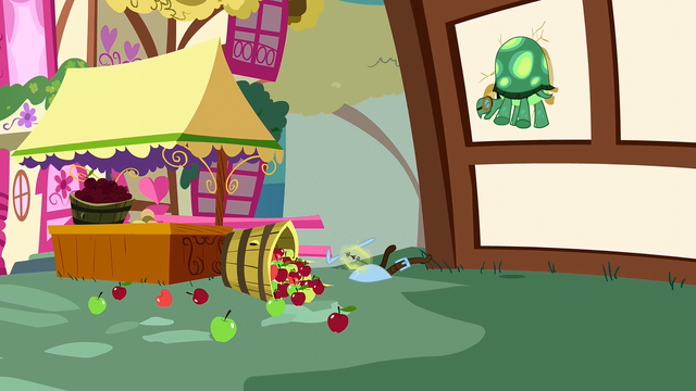 File:Tank Crash S3E11.png