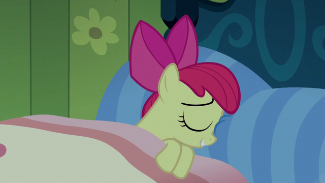 File:Apple Bloom sleeps comfortably S5E04.png