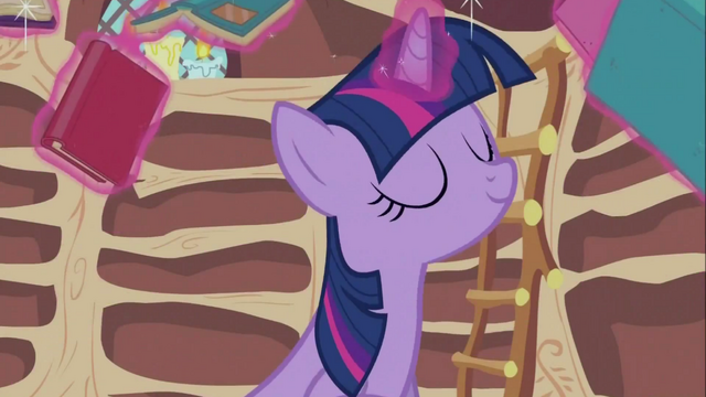 File:Twilight Lifting the Books S2E10.png
