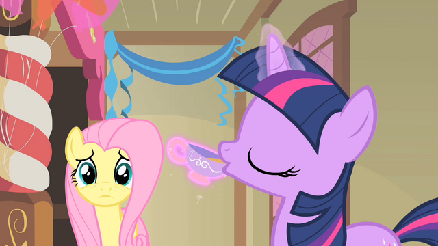 File:Twilight drinking S01E22.png