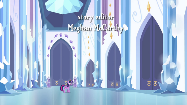 File:Twilight pacing in the corridor S4E25.png