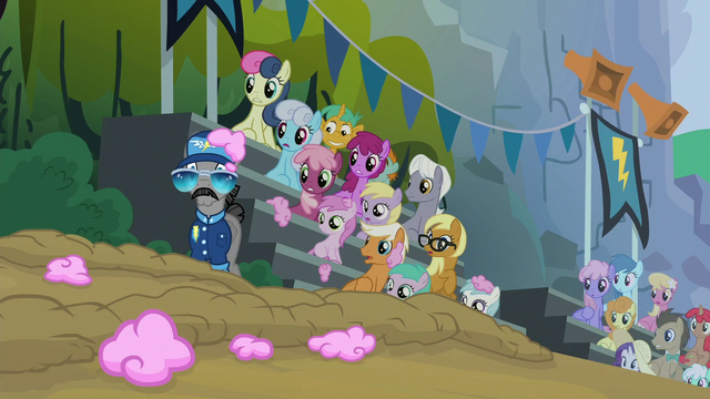 File:Ponies look at the fallen Rainbow Dash S6E7.png