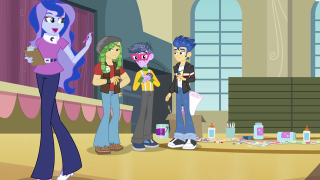 File:Luna asks for five more banners EG3.png