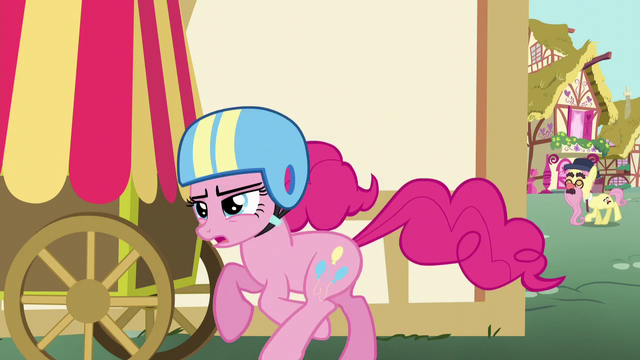 File:Pinkie Pie galloping S5E19.png