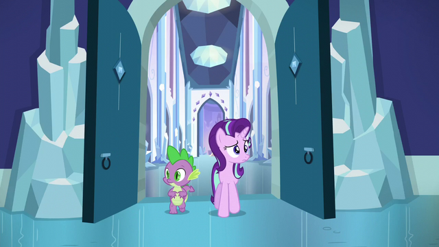 File:Starlight and Spike enters the library S6E2.png