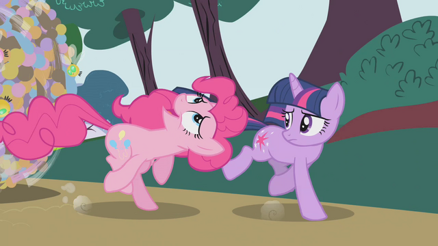 File:UpsideDownFacePinkie S01E10.png