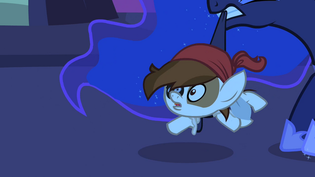 File:Pipsqueak trying to run away S2E04.png