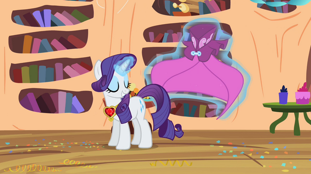 File:Rarity showing cape S2E10.png