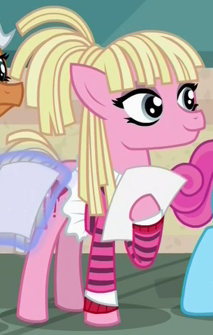 File:Betsey Trotson ID S6E9.png