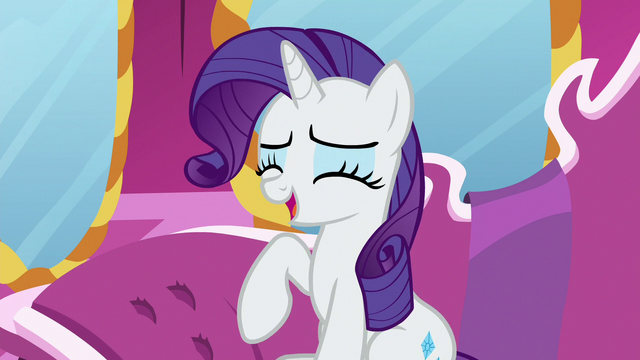 File:Rarity laughing S7E5.png