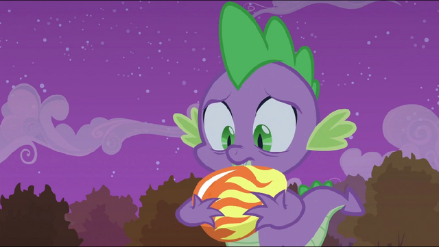 File:Spike holding egg S2E21.png
