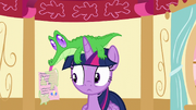 Gummy shows Twilight a letter from Pinkie S5E11.png