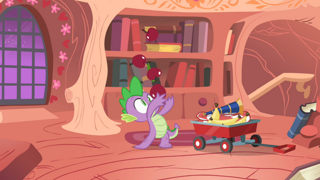 File:Spike almost failing on juggling apples S1E24.png