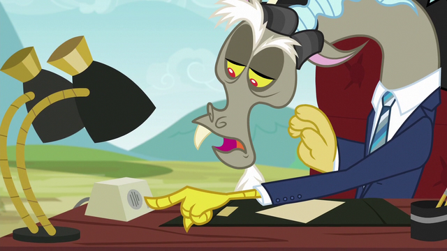File:Discord pressing the intercom button S6E17.png