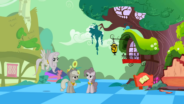 파일:"Look out, here comes Tom!" S2E02.png