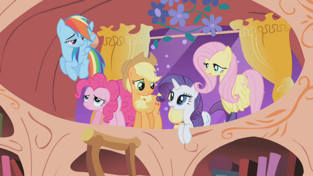 파일:Twilight's friends are ashamed S1E3.png