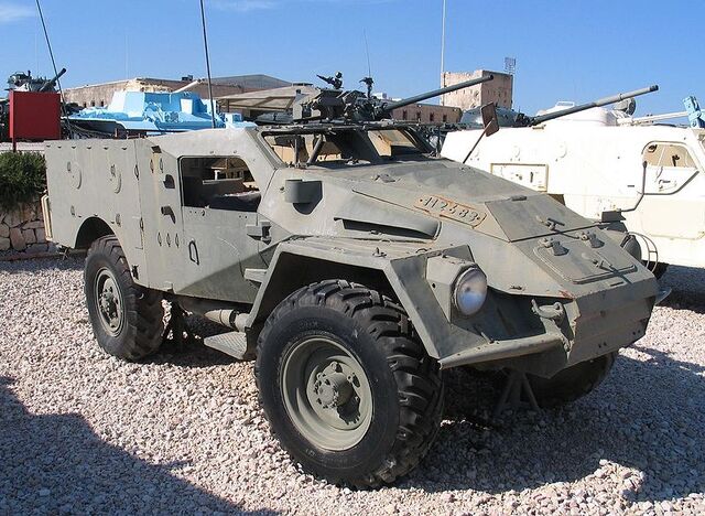 File:BTR-40.jpg
