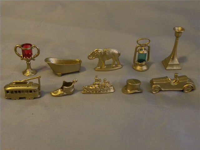 File:Monopoly 1936-deluxe Tokens.jpg