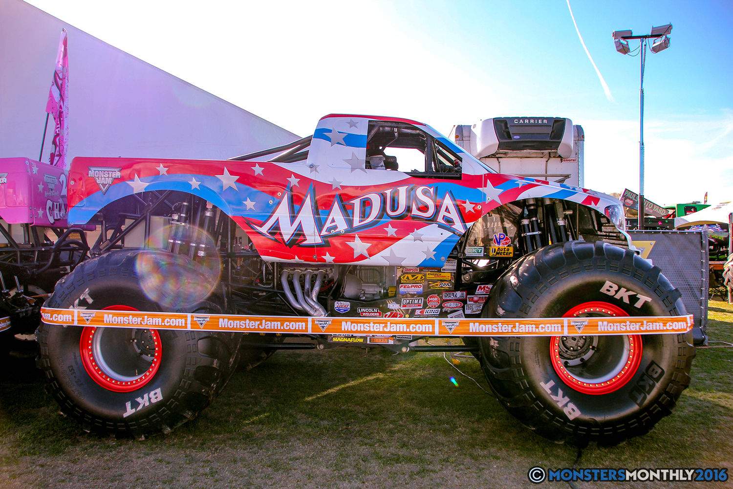 Image - 97-monster-jam-trucks-world-finals-2016-pit-party-monsters