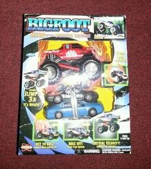 Bigfoot-mac-tools-monster-truck-toy 1 dc69ae90832d5d4609d954987d28da15