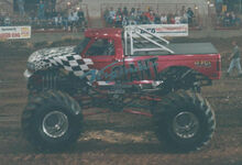 Pink-Checkered-Flag-MT