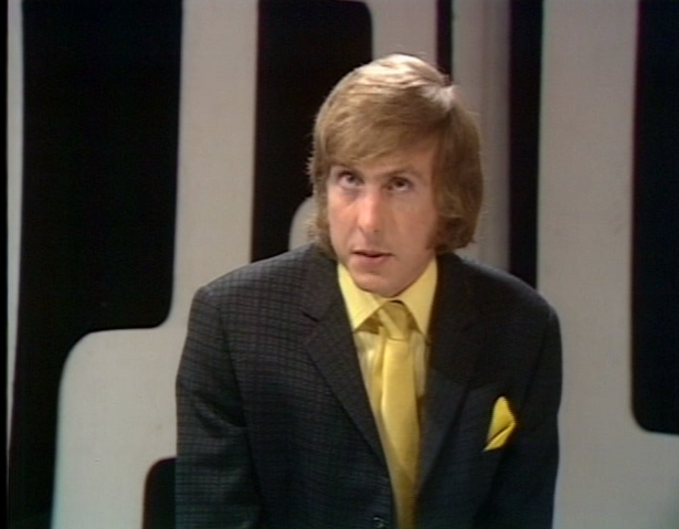 File:ITAInterviewer.png