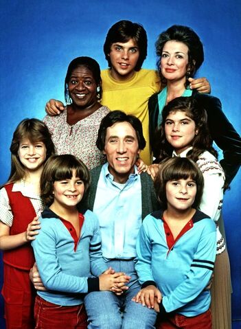 File:Out of the Blue Cast Photo.jpg