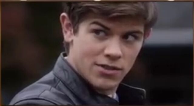 File:Aaron Close Up2.jpeg
