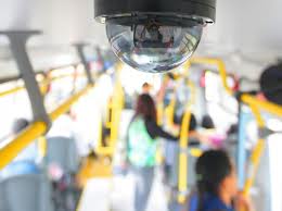 CÂMERA-EM-ONIBUS