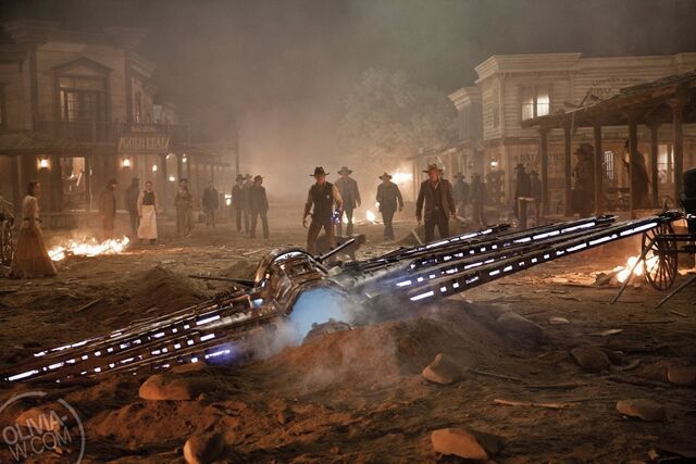 Datei:-Cowboys-Aliens-Promotional-Pictures-olivia-wilde-23751445-1000-667.jpg