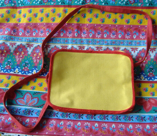 File:Littlemisssunhsinebag2.jpg