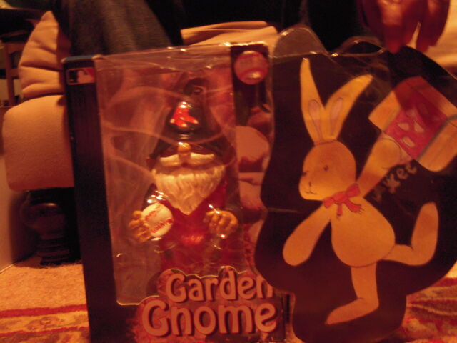 File:RedSoxgardengnome.jpg