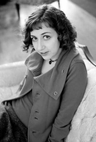 File:3048680-kristen-schaal1.jpg