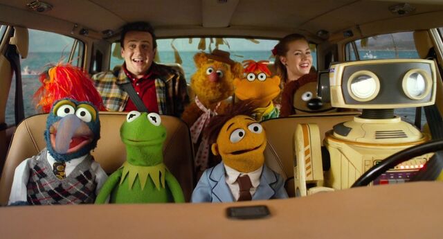 File:Muppets2011Trailer02-32.jpg