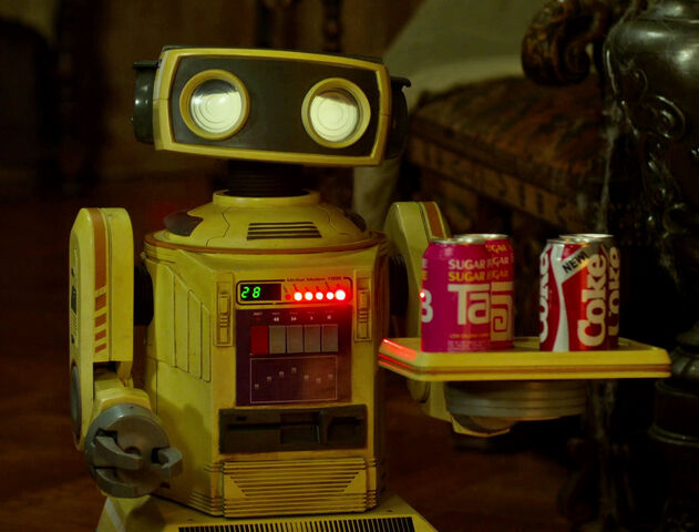 File:80s Robot Tab Coke.jpg