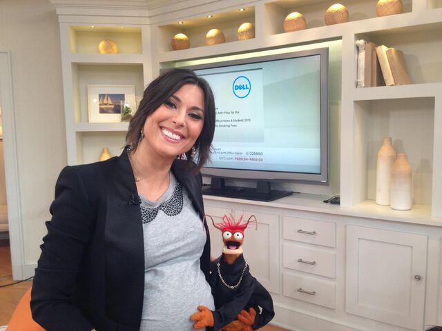 File:QVC-AmyStran&Pepe-(2014-03-16).jpg