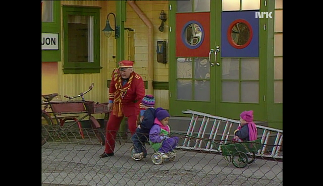 File:Sesamstasjon-1991-E01-1.png
