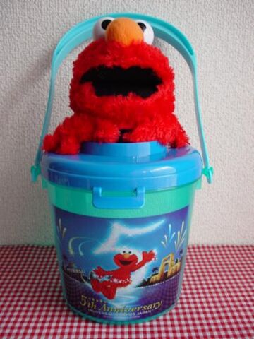 File:Elmo5bucket.jpg