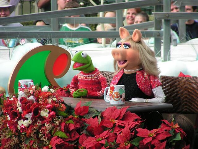 File:Kermit and piggy 9.jpg