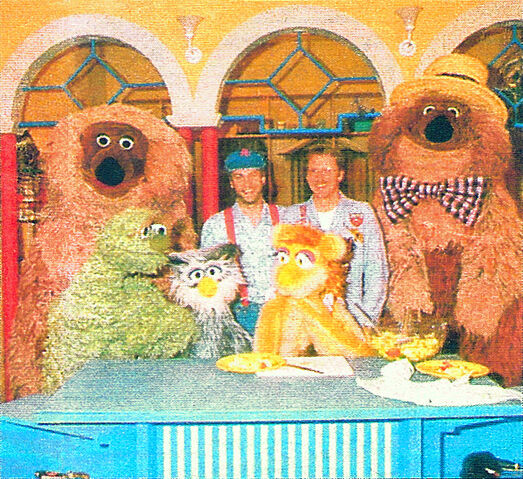File:Sesamstraße-Artikel-Scan-1990er-Foto01.jpg