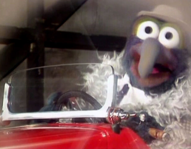 File:Smoking tms507 gonzo.jpg