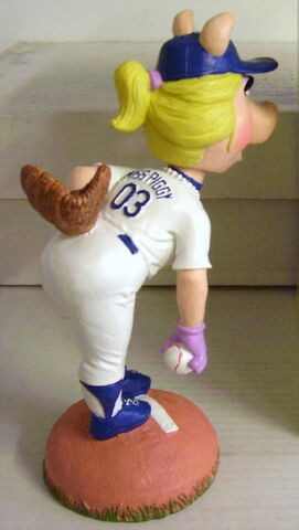 File:Miss piggy dodgers bobble head 3.jpg