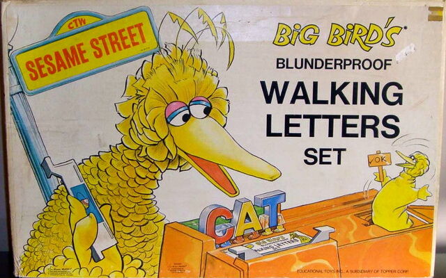 File:Walk set.jpg