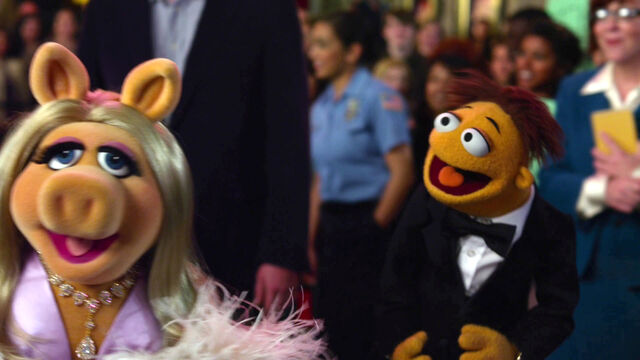 File:TheMuppets-(2011)-Finale-Piggy&Walter.jpg