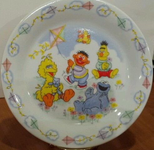 File:NewcorSesameStreetKitePlate.jpg