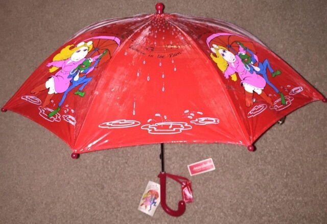 File:1981 umbrella rain 1.jpg