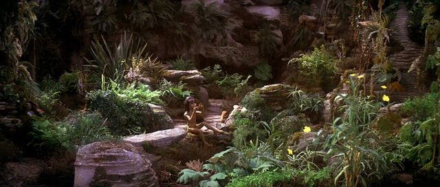 File:TheDarkCrystal-JenNude.jpg