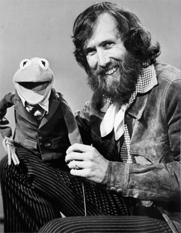 File:JimHensonKermit1977PopularMechanics.jpg